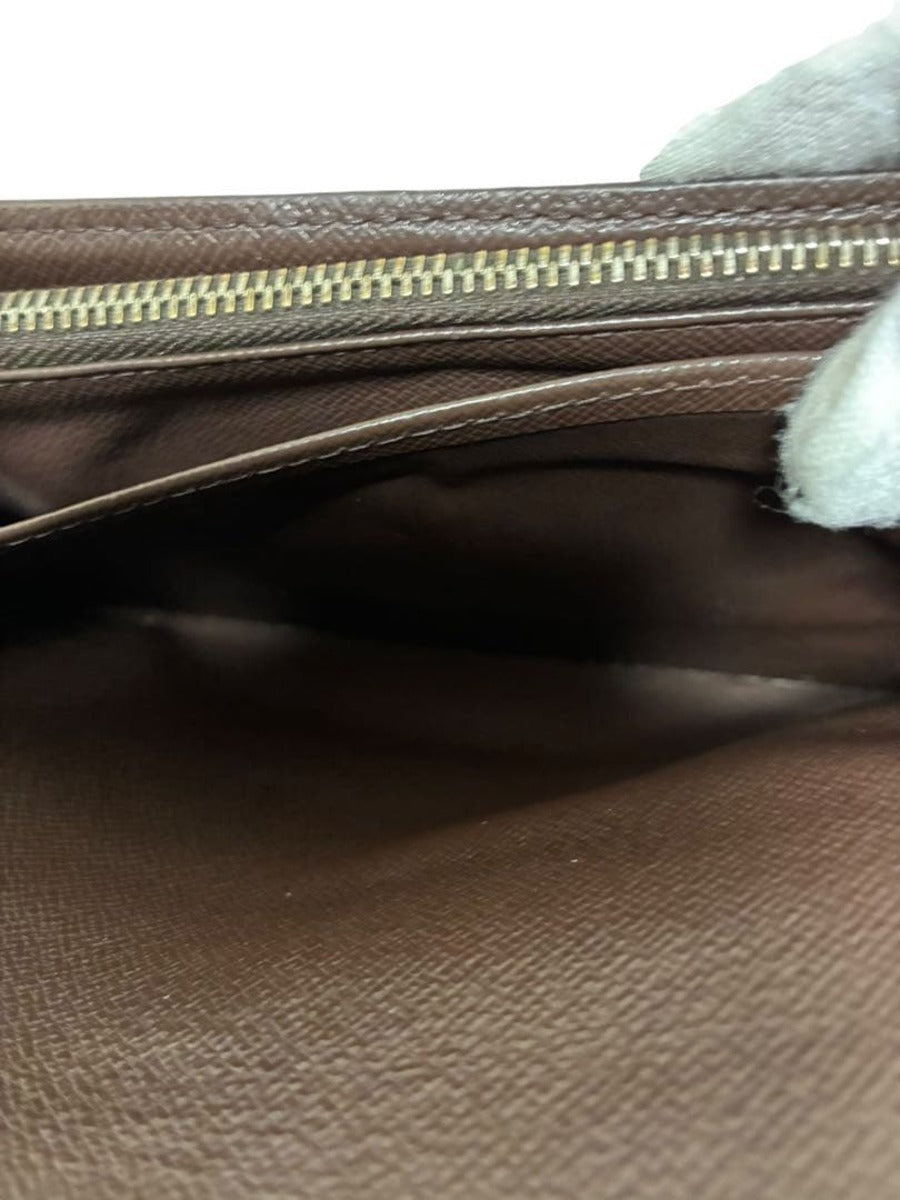 Portafoglio Louis Vuitton modello Damier "PRE-LOVED"